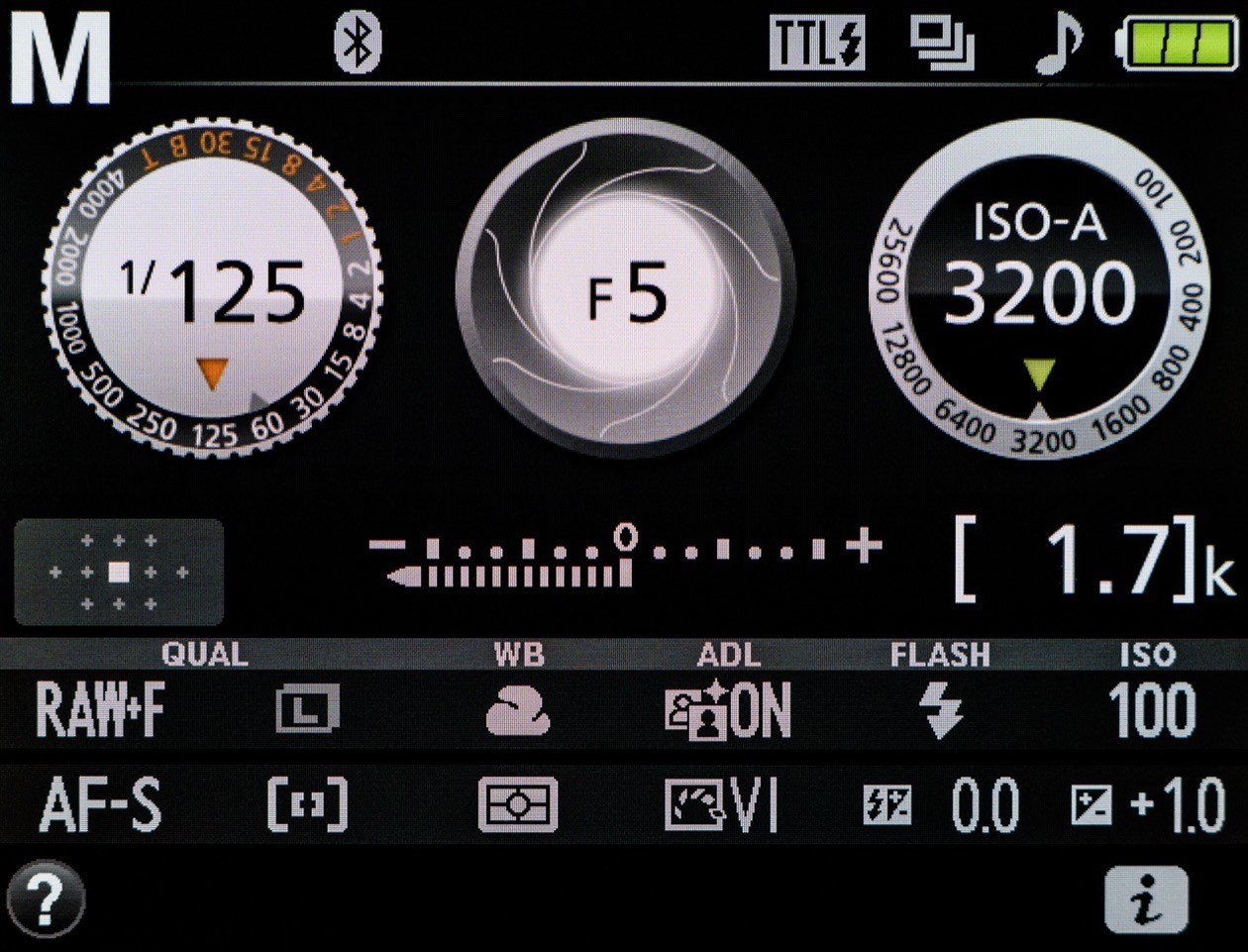 Camera information display in manual mode showing ISO-A 3200 above the ISO value